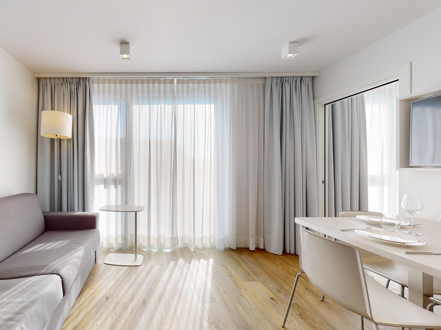 Nonanteneuf Appart Hotel Vevey - Contactless Check-In Pokój zdjęcie