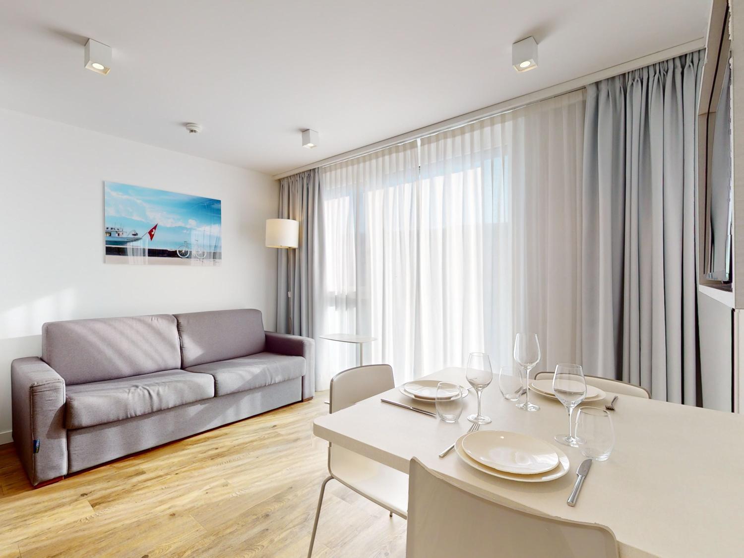 Nonanteneuf Appart Hotel Vevey - Contactless Check-In Zewnętrze zdjęcie